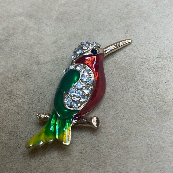 Jewelry - Enamel and Rhinestone Parrot Brooch